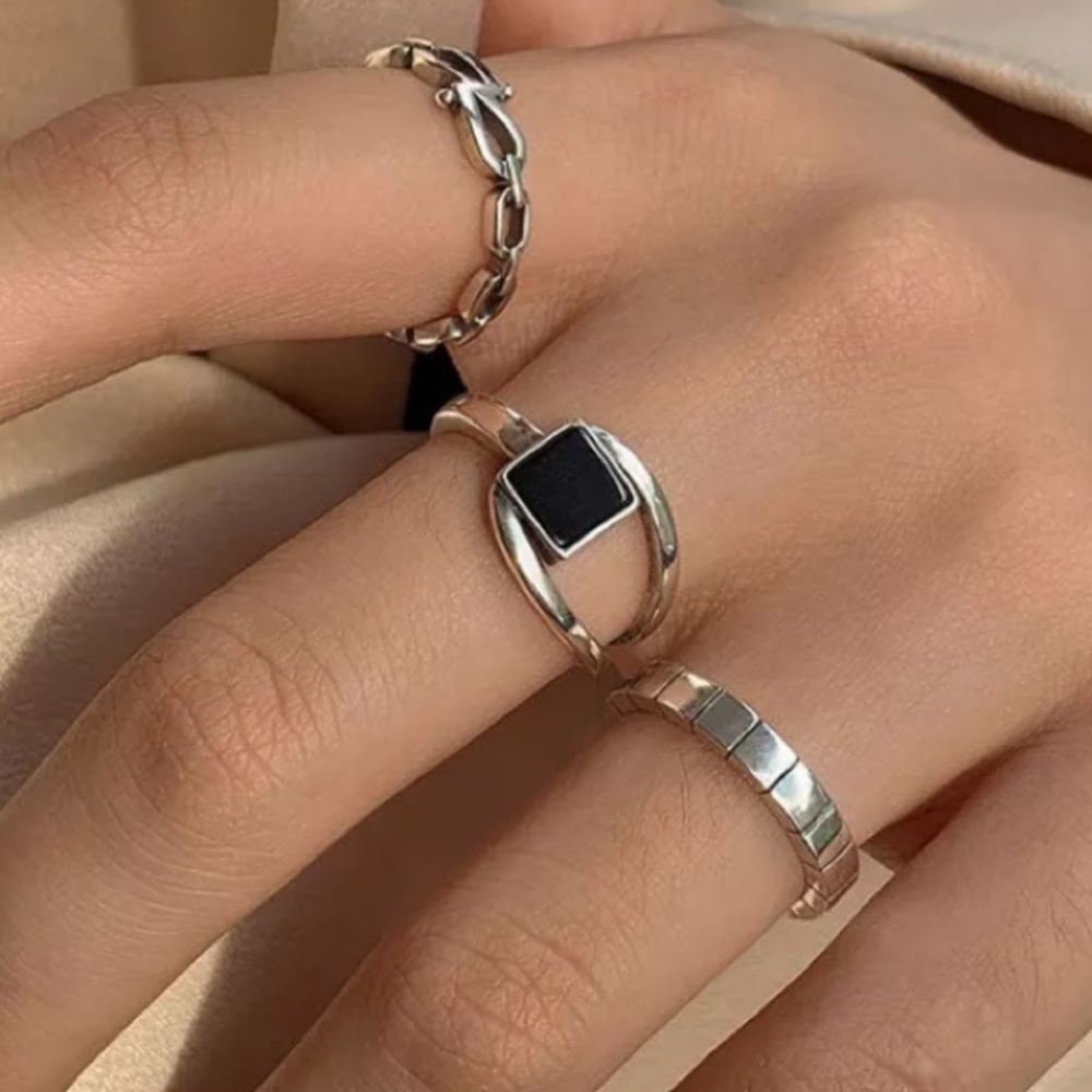 🖤Insta black sterling silver ring - Picture 5 of 7